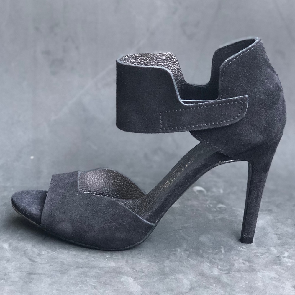 PEDRO GARCIA suede sandals